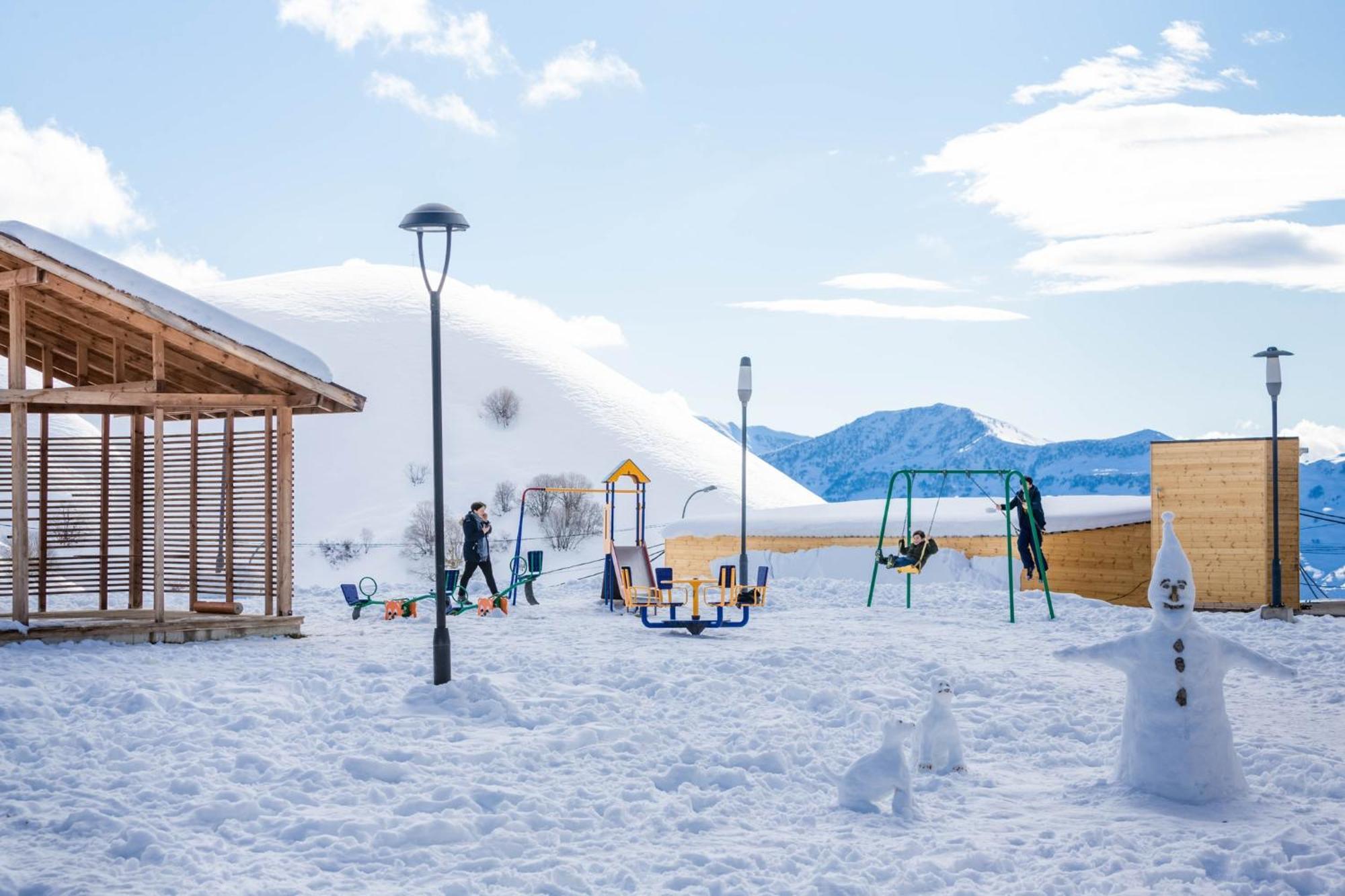 New Gudauri Voyage Apartments By Gondola Exteriör bild